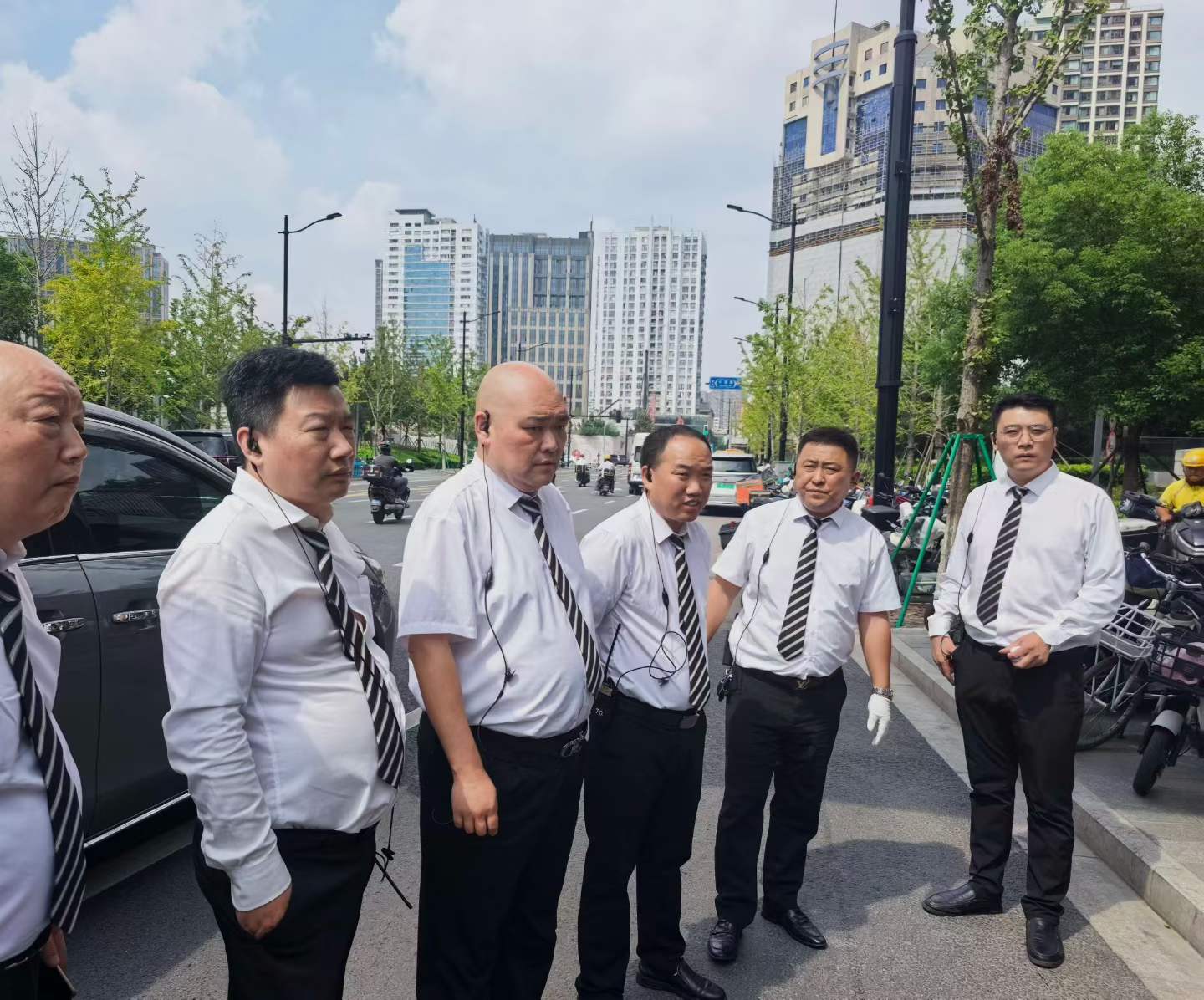 领尊行开展全员司导服务规范专项培训活动